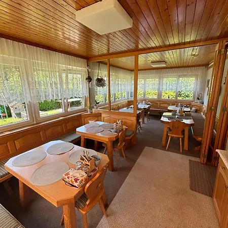 Fruhstuckspension Fini