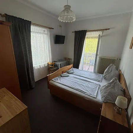 B&B Fruehstueckspension Fini