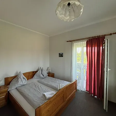 Bed & Breakfast Fruhstuckspension Fini 3*