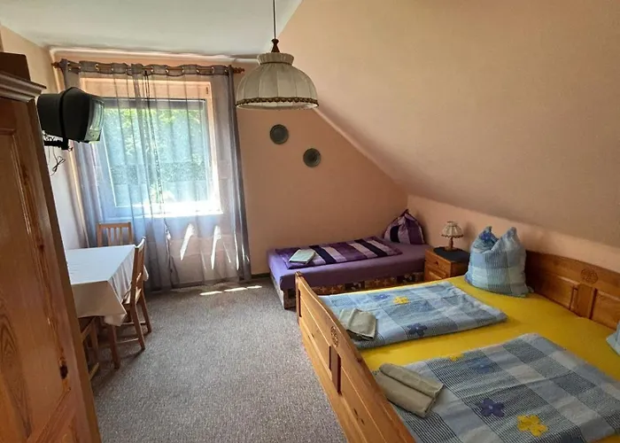 Fruehstueckspension Fini Nocleg ze śniadaniem 3*