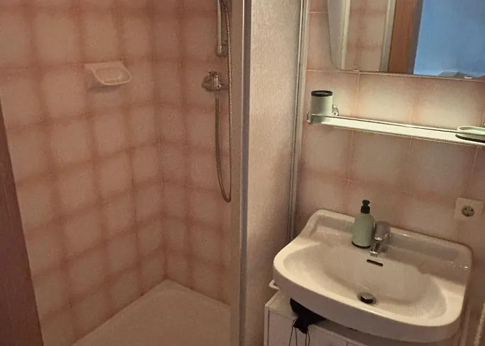 Fruehstueckspension Fini Nocleg ze śniadaniem 3*